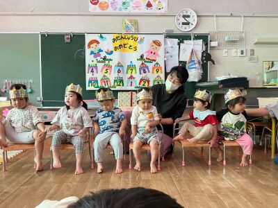 10月誕生日会、「お誕生日、おめでとう!」 | 長森北保育園