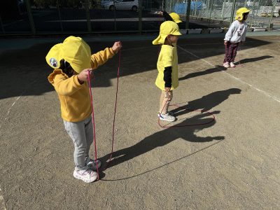 体育教室こじか組【縄跳び】 | 日野保育園