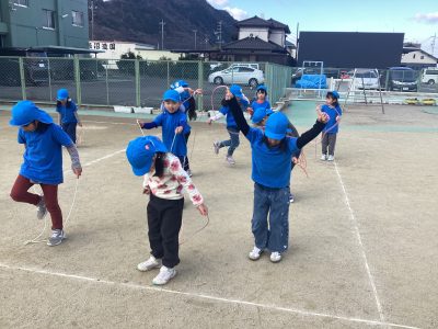 体育教室きりん組【縄跳び】 | 日野保育園